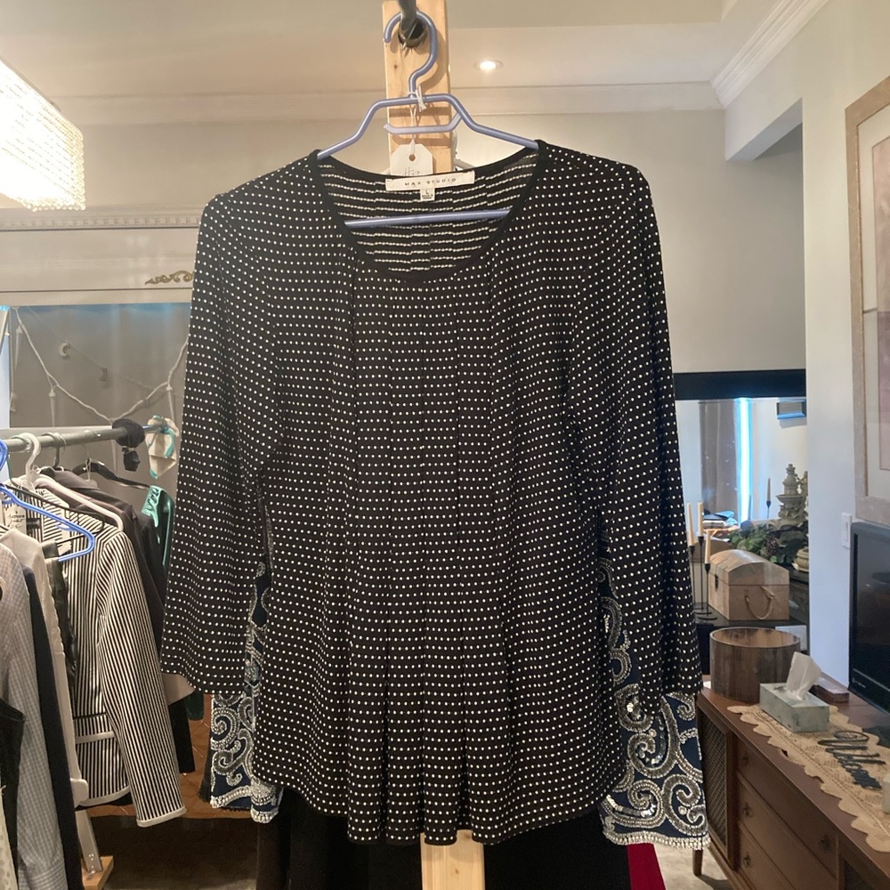 Max Studio Size L Black and White Blouse